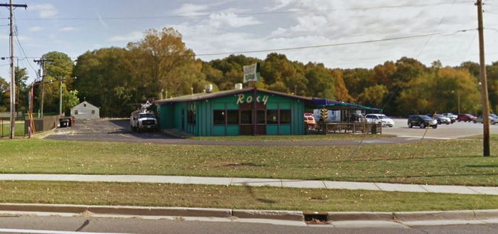 Roxys Hamburgers - 2015 Street View (newer photo)